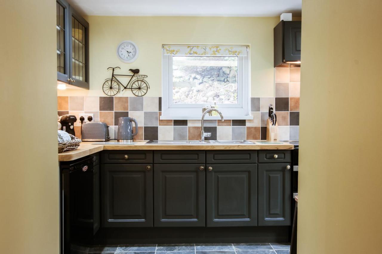 Cosy, Coastal Cottage In Snowdonia ハーレック エクステリア 写真